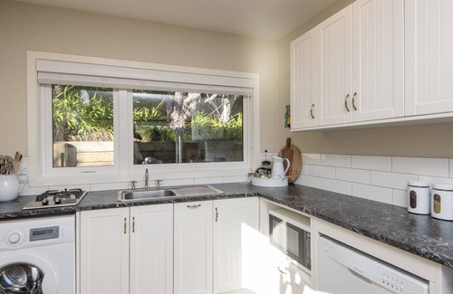 Kaiteriteri Cottage | No. 5 - Kaiteriteri Holiday Home
