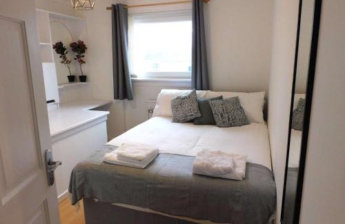 East Kilbride House | No 52 - Newly refurbished 3 bedroom home in East Kilbride