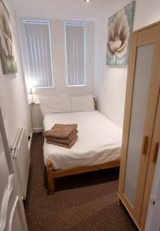 Sefton Park Apartment | No 7 at Sandringham - 1 bed near Sefton Park and Lark Lane