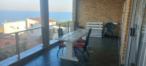 Ramsgate Beach Apartment | No 7 Rayvin