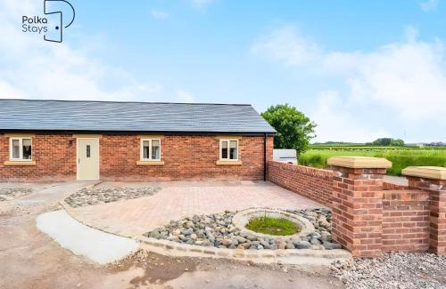 Lytham St. Anne's House | No 8 PolkaStays Ivy Farm Primrose Deluxe