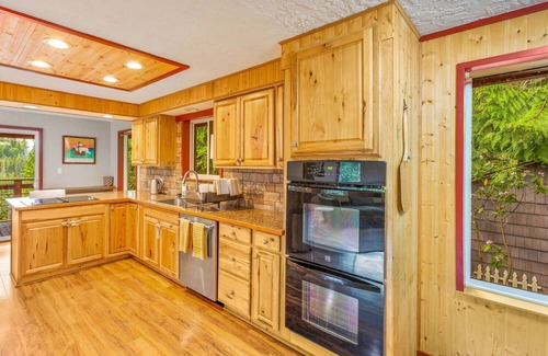 Belfair House | No Better Place to Make Memories Than Lookout Cove
