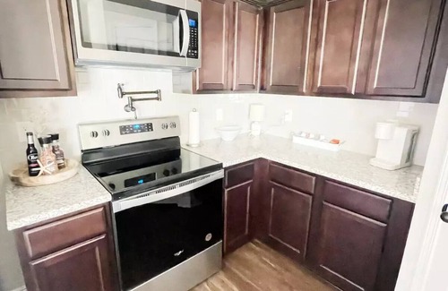 Milton House | No cleaning fee! Coastal Boho Townhouse central to beach-river-Whiting Field!
