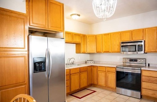 Estelline House | No Cleaning Fee + Two Kitchens + Separate Primary