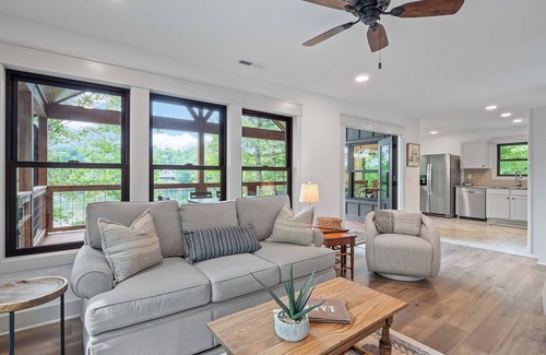 Crane Hill House | No Deadlines: 3 BR, 2 BA in Crane Hill, Sleeps 10