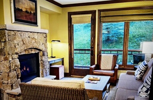Peak 9 Cabin | NO EXTRA FEES! 2br Sleeps 6 Ski In/Out on Peak 9- hot tubs, shuttle, spa, etc!
