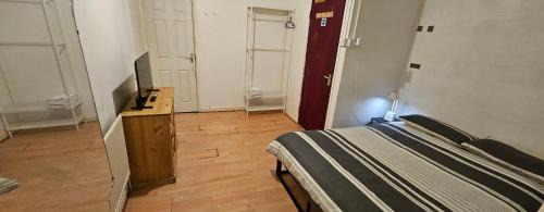 Riverside Apartment | No Frills & Nothing Fancy 1 Bed Studio City Centre