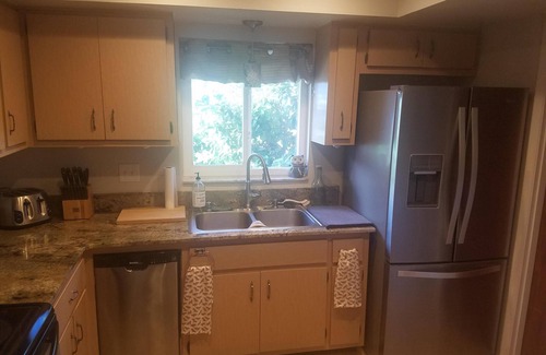 Disston Heights House | NO LONGER AVAILABLE, VRBO WON'T DELETE IT AS A LISTING. Fox Hollow