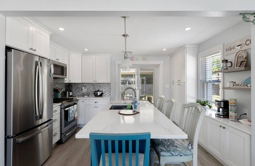 Del Haven House | No Pets~Sparkling Clean~Linens~Short Walk To Bay!