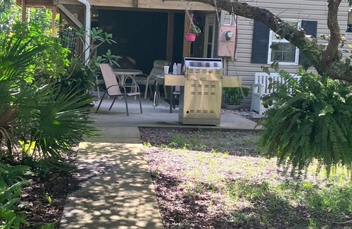 Bokeelia Apartment | No Rat Race here at the Royal Flush.