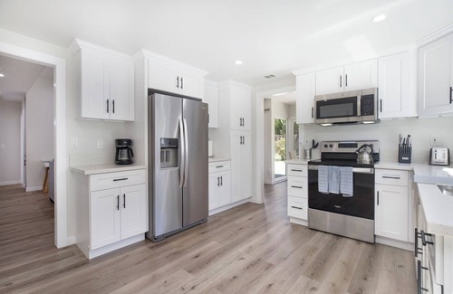 Mission Viejo House | No Stairs w/Yard & EV Charger (Olive Perch)