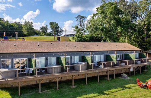 Dandridge Apartment | No WakeZone @Smoky MTN Lakesdie