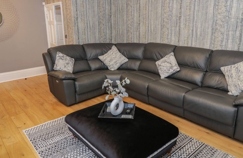 Bridgnorth Cottage | NO3 ON THE SEVERN, family friendly, with a garden in Bridgnorth