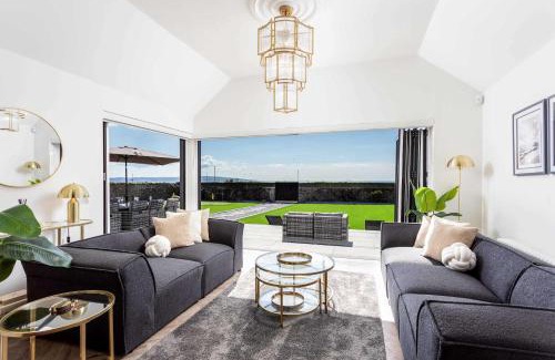 Troon House | No36 South Beach - Donnini Apartments
