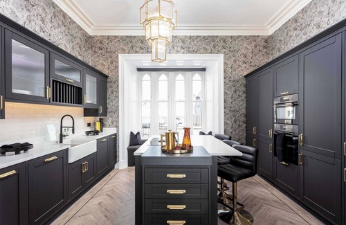 Troon House | No36 South Beach Summ