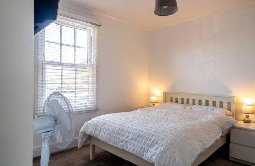 Beverley Apartment | No6 - Beverley - Elegant Townhouse - Central location