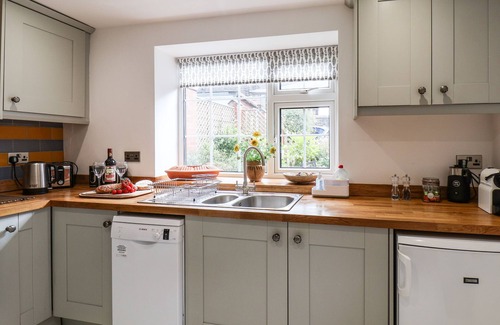 Marske-by-the-Sea Cottage | NO76, family friendly, country holiday cottage in Marske-By-The-Sea