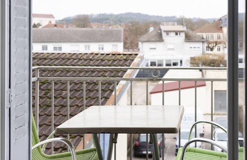 Vittel Apartment | Noa : 2 bedroom flat in the city centre of Vittel (Balcony and free parking)