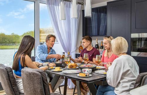 Laceby Resort | Noahs Retreat
