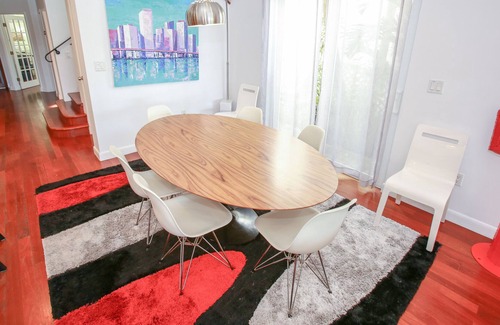 Surfside House | NoBeVIP: Spacious Mediterranean Waterfront VILLA:Heated pool & walk to beach!