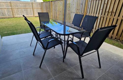 Burpengary East House | Noble Casa Brand New Estate Sleeps 8 Burpengary East