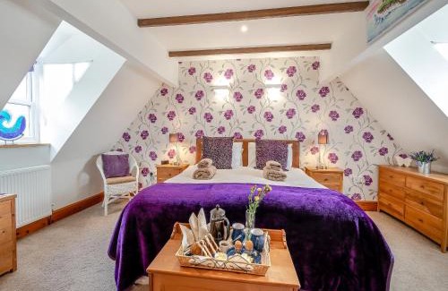 Whitby House | Nobles Cottage - Uk43351