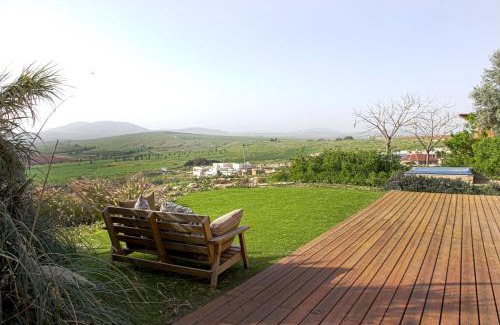 Beit HaShita Cabin | Nof LaGilboa