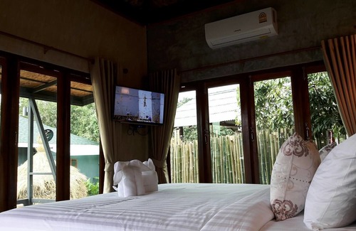 Ban Luang Resort | Nok Chan Mee Na