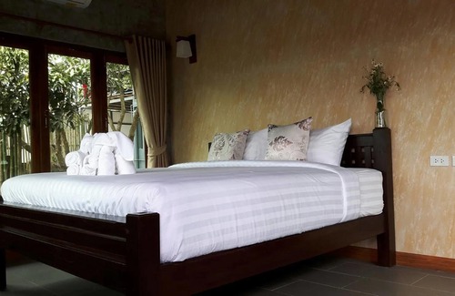 Ban Luang Resort | Nok Chan Mee Na