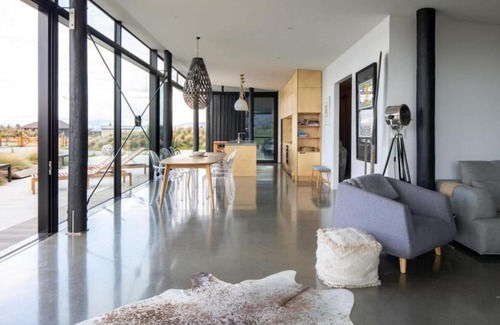 Twizel House | NOMAC No8, Luxury holiday home, Twizel