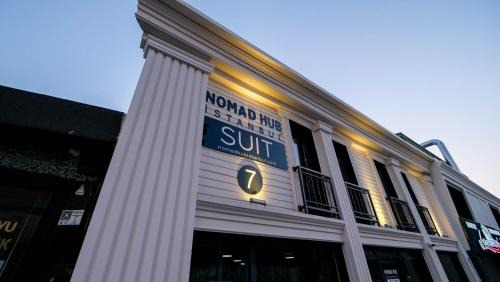 Maltepe Apartment | Nomad Hub Istanbul Suit