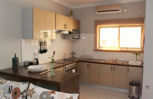 Lusaka Cabin | Nomads Court Lodge