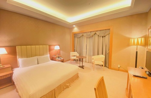 Nishikasai Hotel | Nonsmoking Deluxe Double Room breakfast includ/Edogawa-ku Tokyo