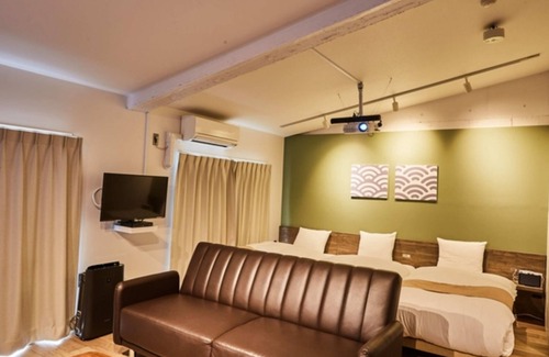 Arashiyama Hotel | Nonsmoking Triple Room with kitchen Theater /Kyoto Kyōto