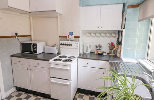 Hollow Meadows Cottage | NOOK FARM HOLIDAY COTTAGE, family friendly in Stocksbridge