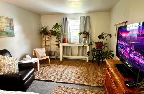 Carleton Place Apartment | NookSide Nest