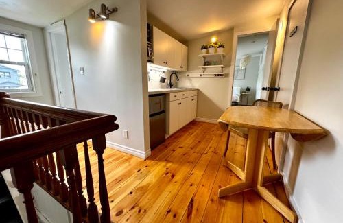 Carleton Place Apartment | NookSide Nest