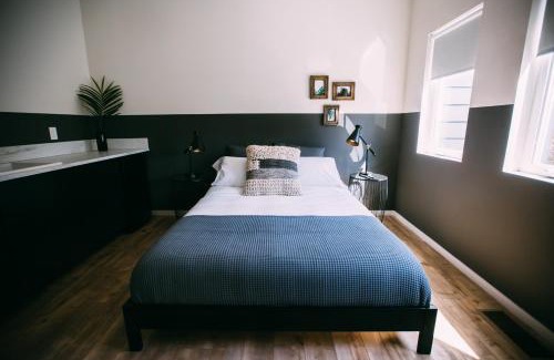 Angelino Heights Hotel | Noon on Sunset Hill