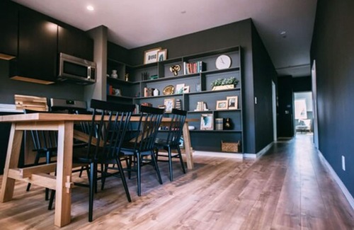Angelino Heights House | Noon on Sunset Hill