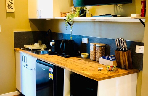 Tinbeerwah House | Noosa Hinterland Retreat
