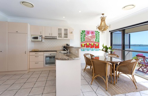 Noosa Heads Apartment | Noosa Shores Resort