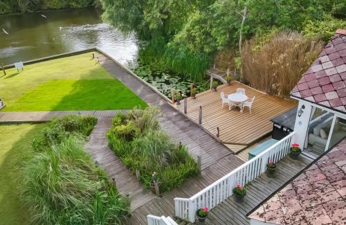 Horning House | Noosa Sound