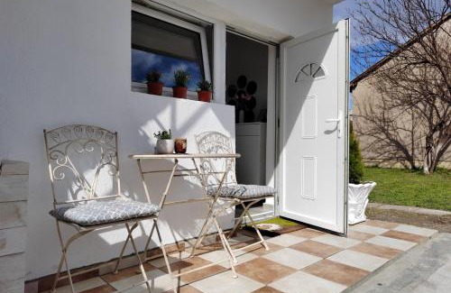 Sremska Mitrovica Apartment | Nora 2