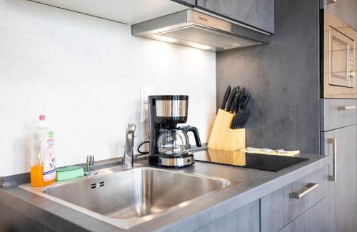 Lichterfeld-Schacksdorf House | NORA Stays Tiny House mit Seeblick - Sauna - Klima