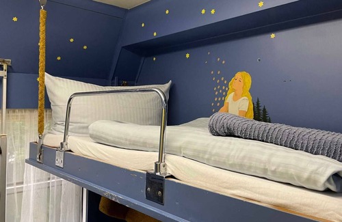Pasewalk Cottage | Nordic fairy tales - Sterntaler 10 - zz Lokschuppen Pasewalk overnight experience in a sleeping car