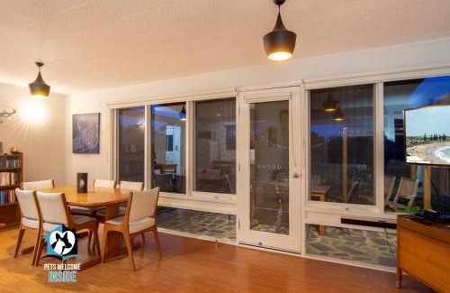 Port Elliot House | Nordic Retro Beach House at Port Elliot