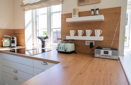 Borgsum House | "Nordseehaus Föhr: Comfortable vacation apartment for the whole family!"