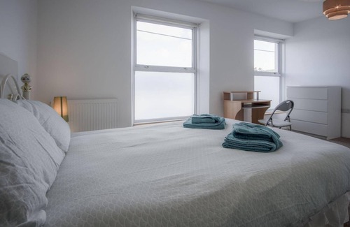 Pembroke House | Norgans Terrace - 3 Bed Holiday Home - Pembroke
