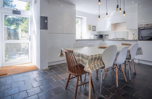 Pembroke House | Norgans Terrace - 3 Bed Holiday Home - Pembroke