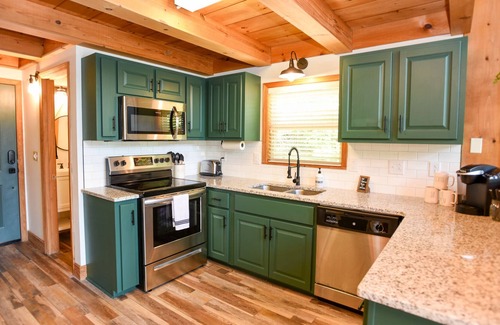 Flat Hollow Marina House | Norris Lake Home Waterfront With Private Dock Sleeps 15 Speedwell TN